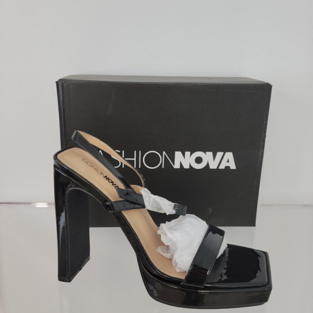 Fashion Nova Patent Blade Heels Black Size 8.5 NIB - Picture 5 of 7